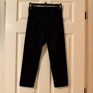 Old Navy Classic Black Crop Leggings